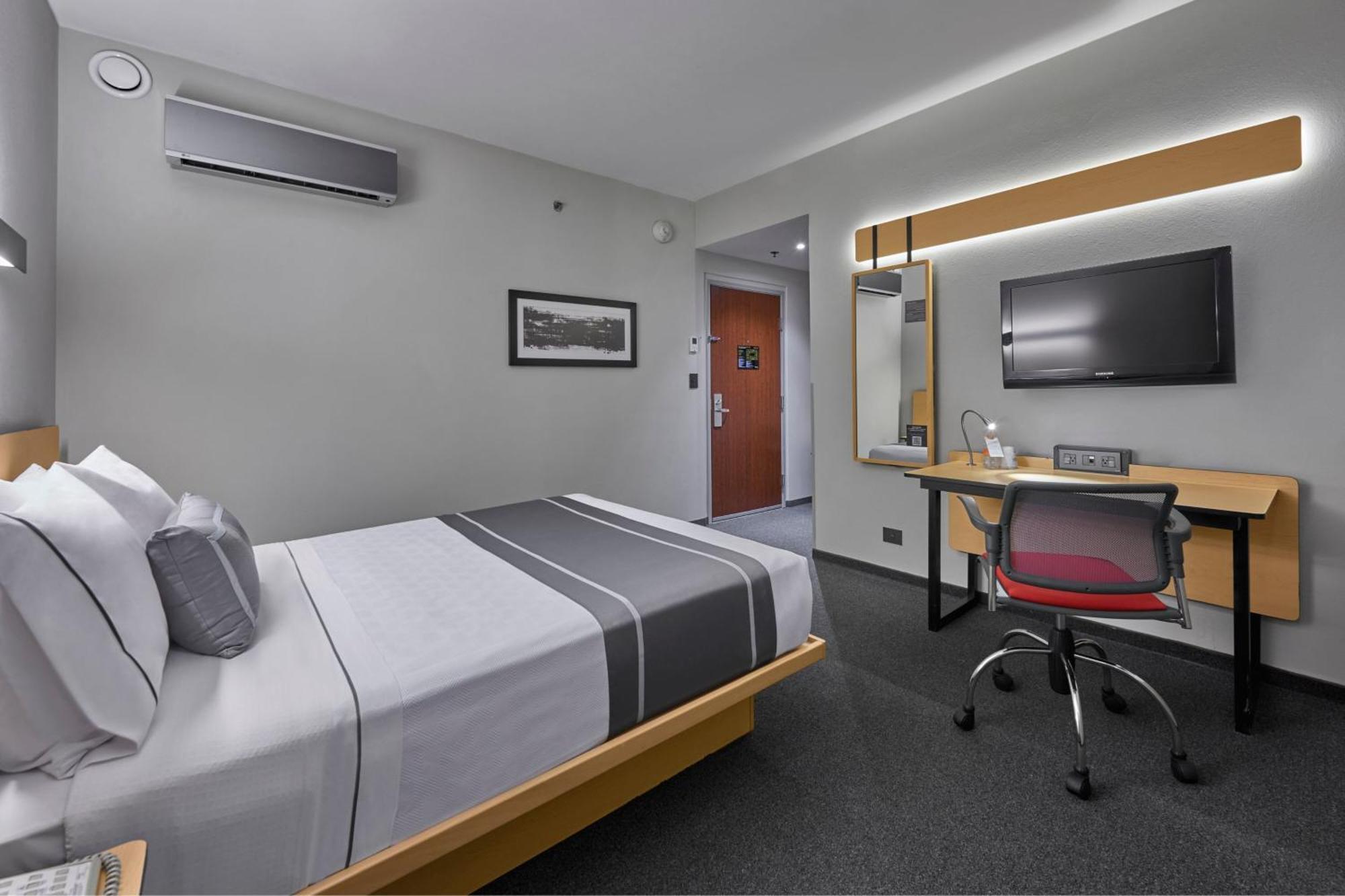 City Express Plus By Marriott Monterrey Nuevo Sur Εξωτερικό φωτογραφία